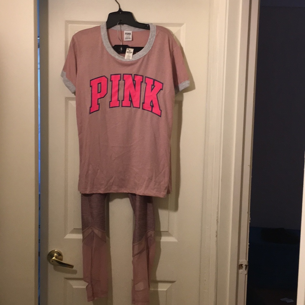 Pink leggings outfit